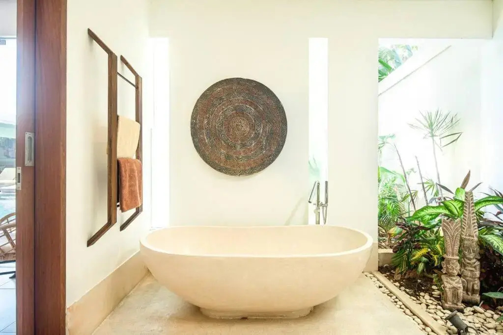 Villa Nikko I - 4Br Villa in Central Seminyak, Steps to Cafés & Shops