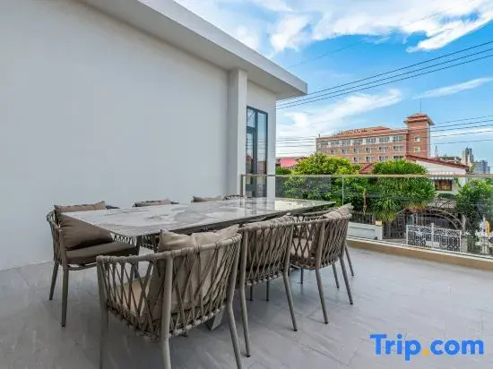 T M L-Urban 4 Bedroom-Independent Swimming Pool and Ktv