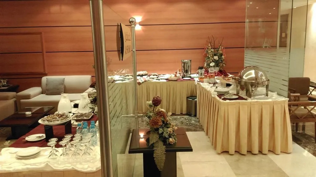 Avail Grand Hotel & Suites