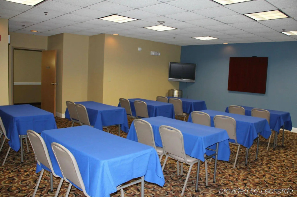 Holiday Inn Express & Suites Richmond by IHG