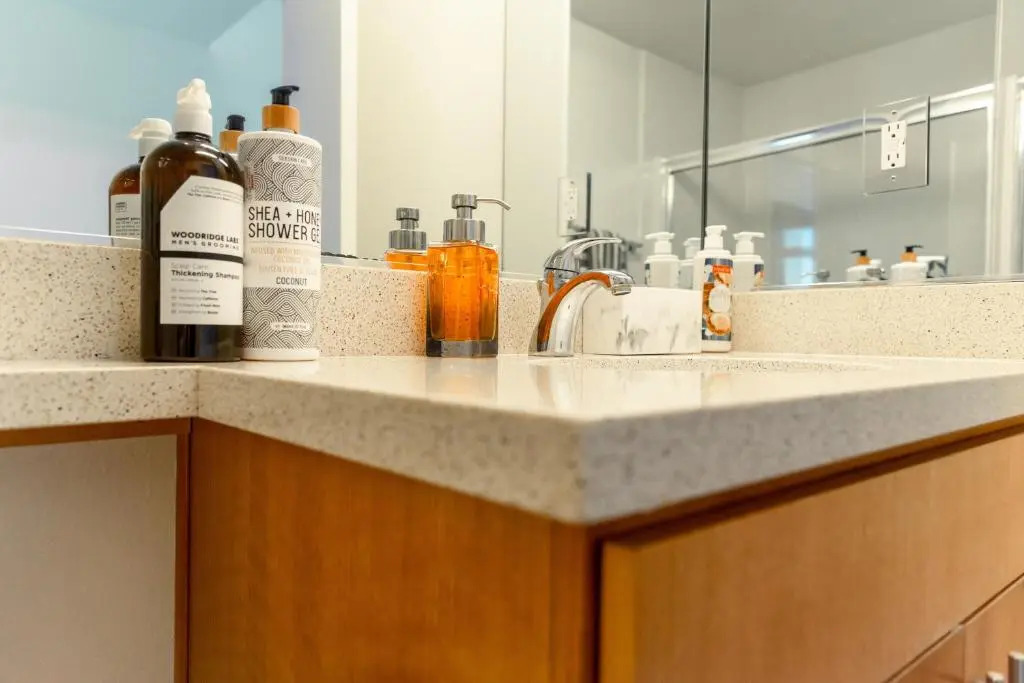 Santa Monica 2 Bed/ 2 Bath