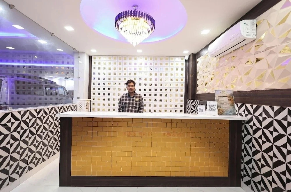 Hotel Finch Grand by Revaantra