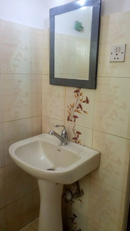 OYO 135 Lost Garden Apartment and Guest House