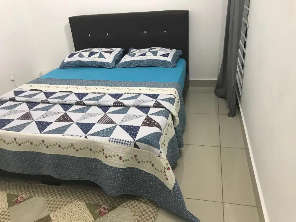 SINGGAH Putrajaya - 3 Bedrooms with Pool and KL View