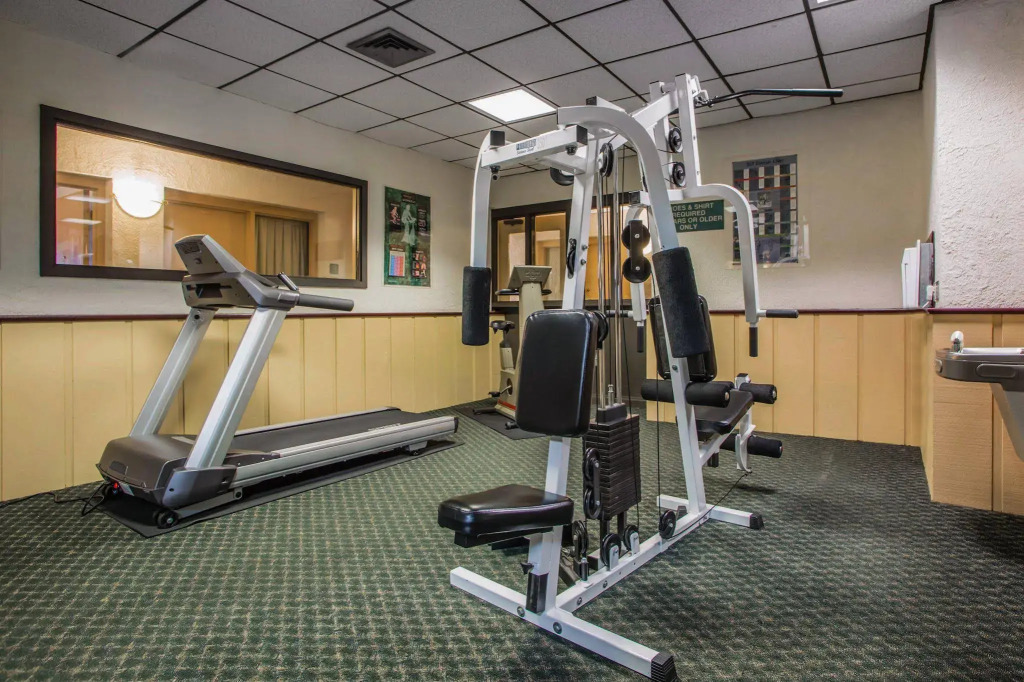 Quality Inn & Suites Green Bay Downtown