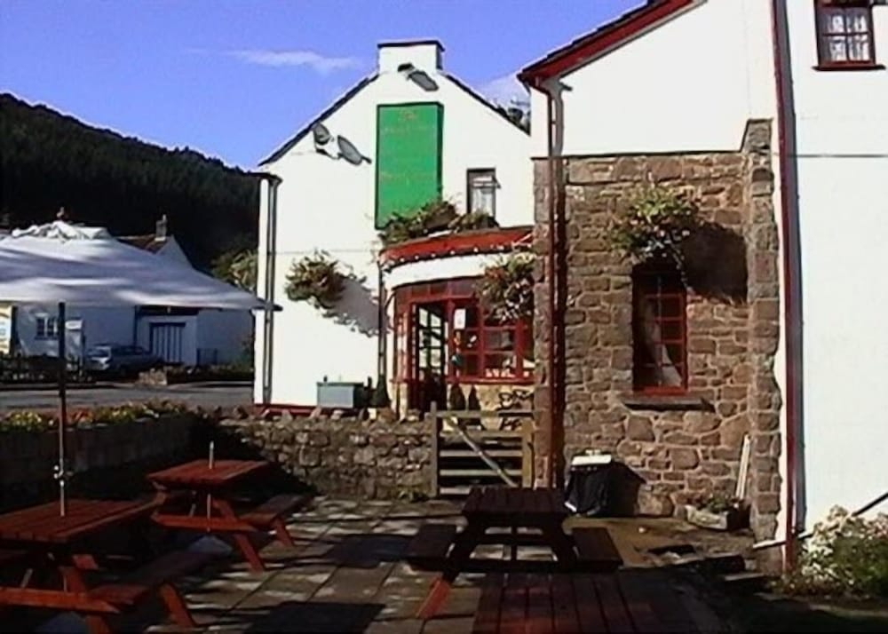 The Sloop Inn