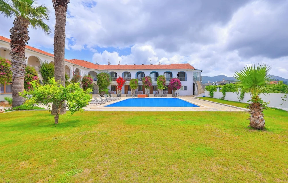 BURÇ HOTEL