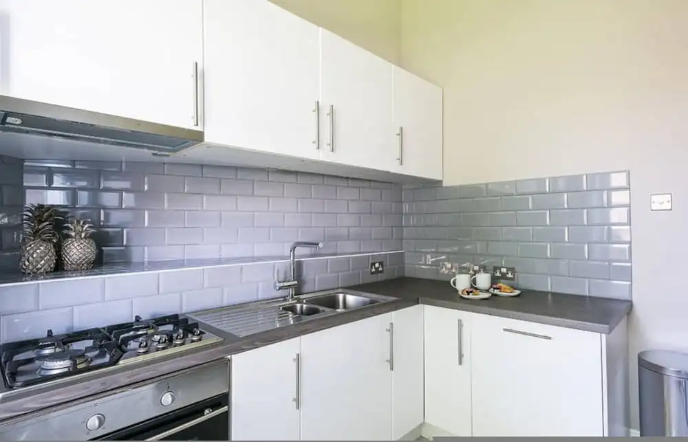 Punk Hip Plush 1-bed in Camden Town