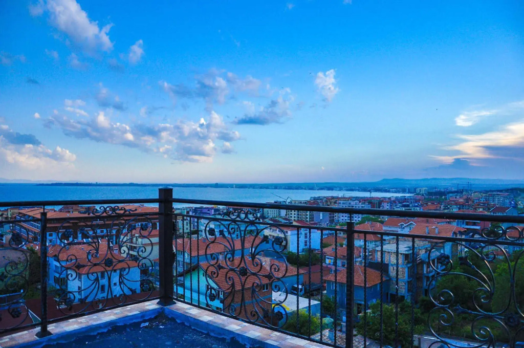 Roel Residence Apartments