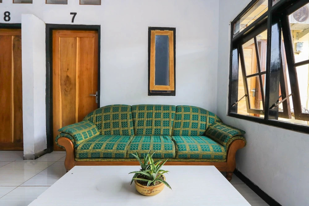 OYO 2497 Pesona Guest House