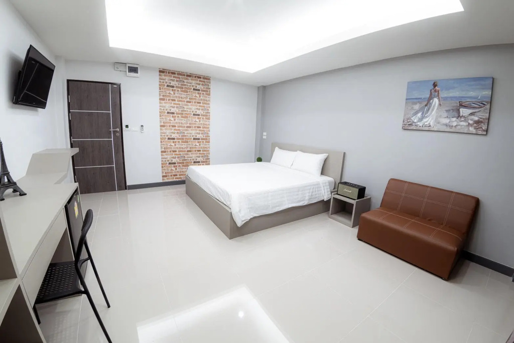 The Room Hotel Kamphaengphet2