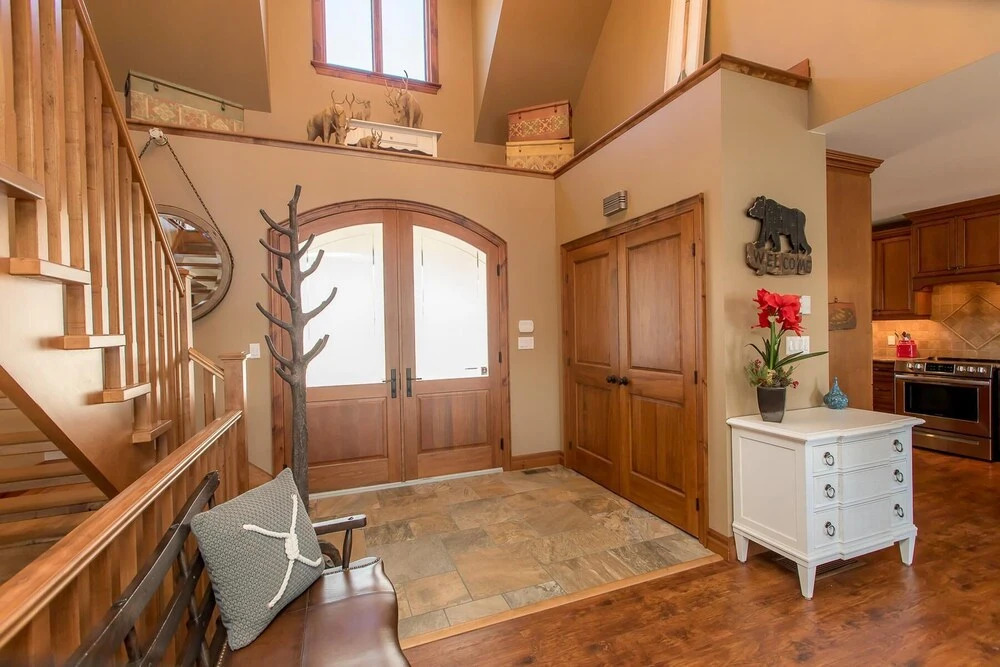 Endless Summers ~ Fabulous oasis with a designer’s touch!