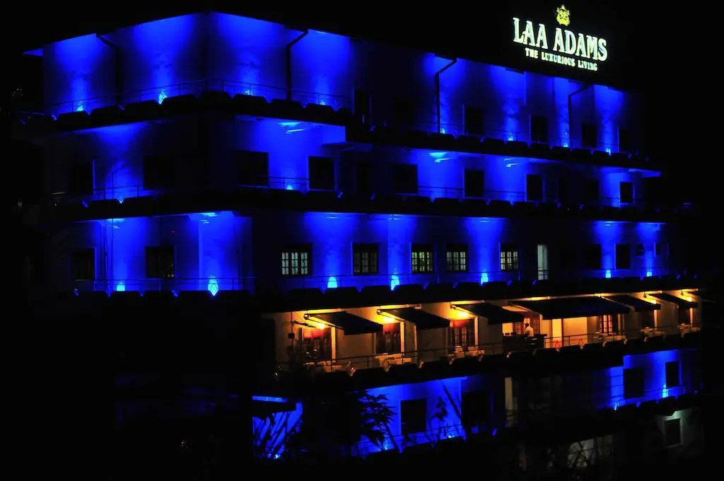 Laa Adams