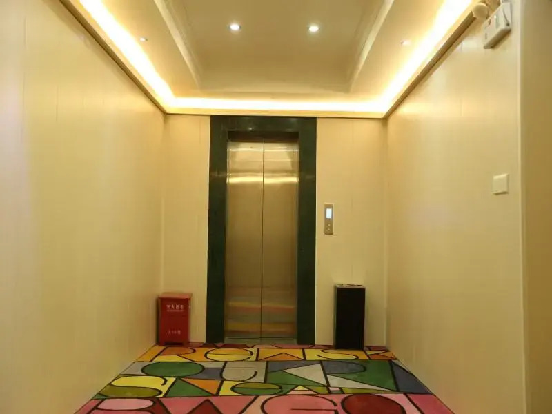 Shell Hotel Shanghai Qingpu National Convention and Exhibition Centre Xinfeng Middle Road