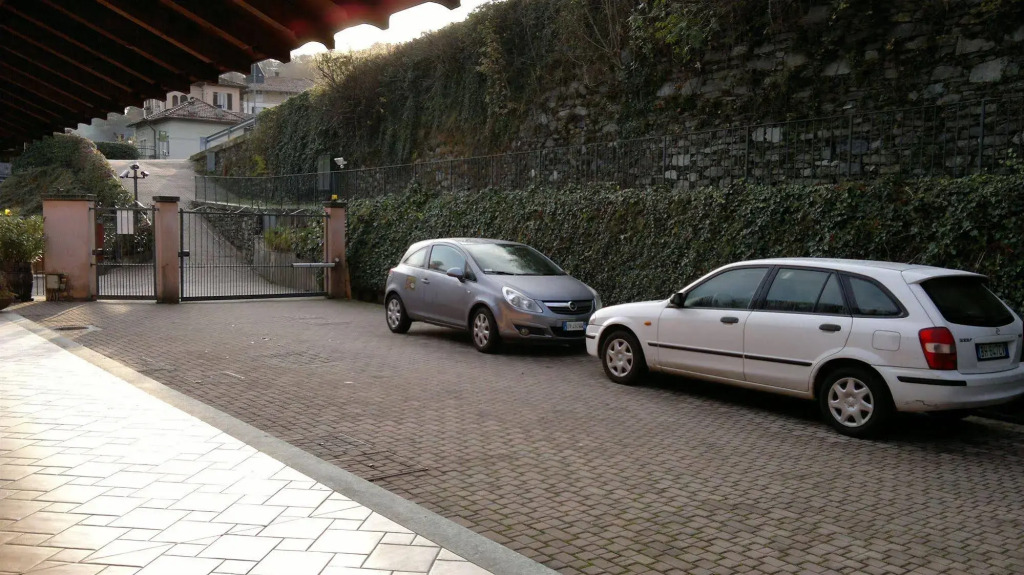 Lo Scoiattolo e la Noce