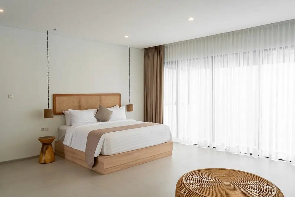 Sunrise City View Villa 9 Bedrooms With a Private Swimming Pool and a Billiard Table