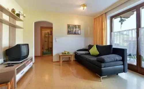 Ferienwohnung Seethaler - Gartenblick