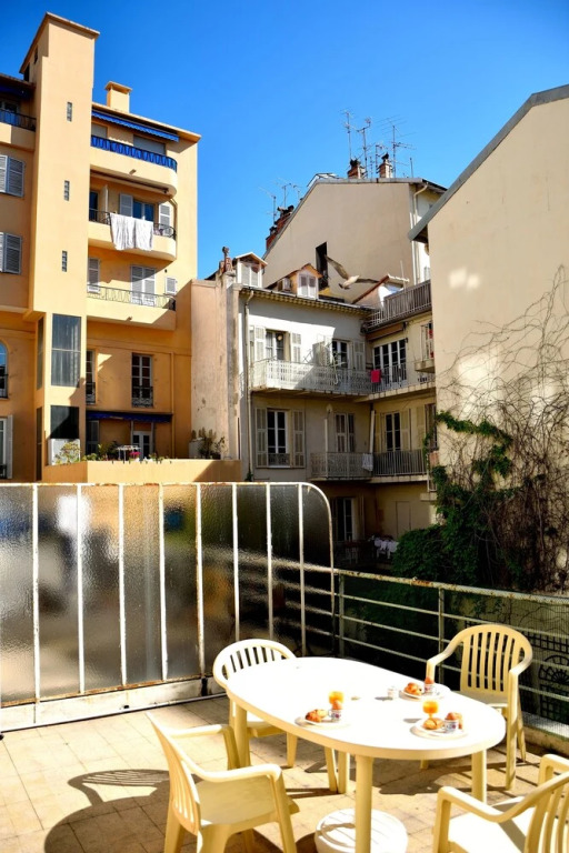 Nestor&Jeeves - COTE PIETONNE - Central - By sea - Pedestrian zone
