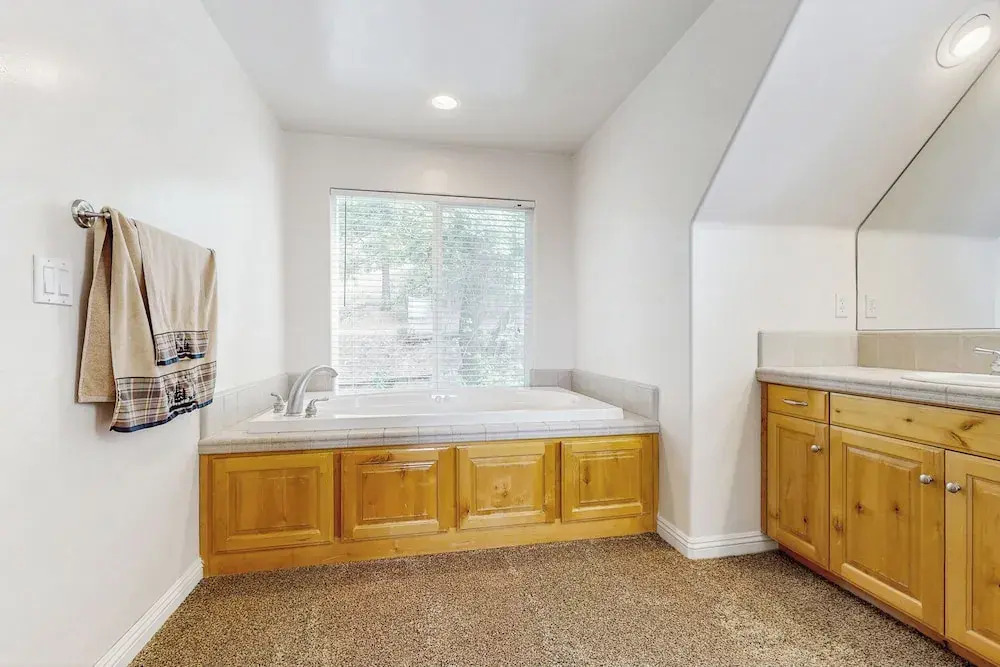 4BR Relaxing Home w/ Sing, Games & Ping-pong