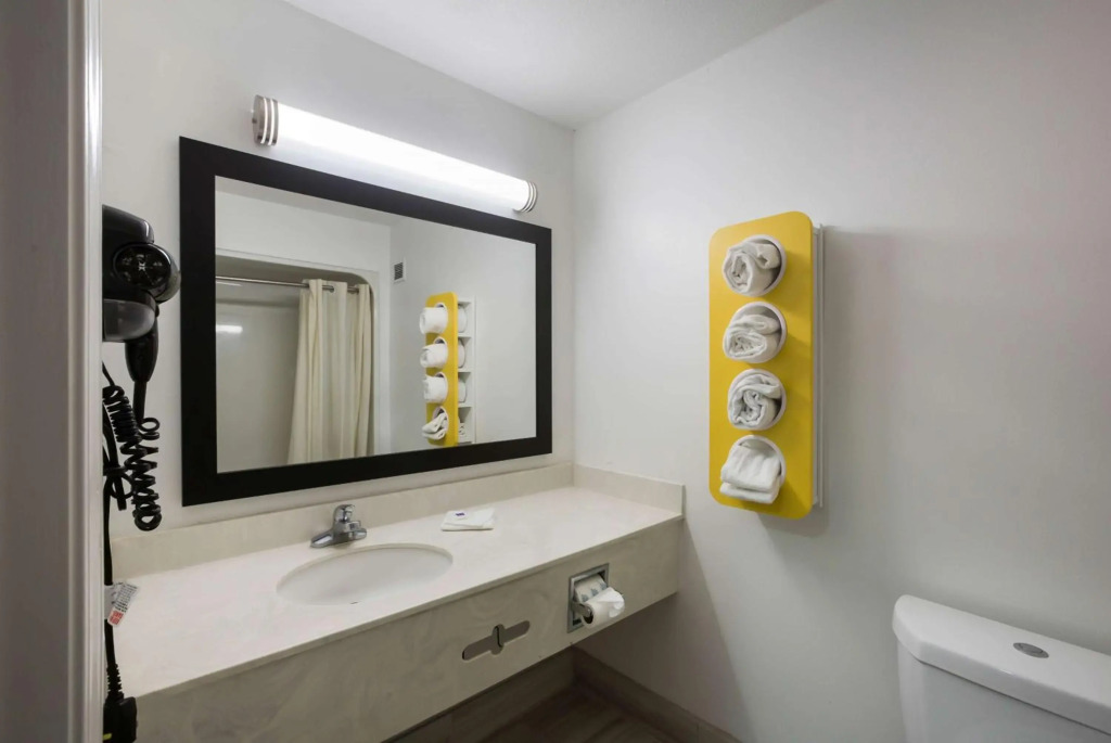 Motel 6-Suwanee, GA - Gwinnett Center