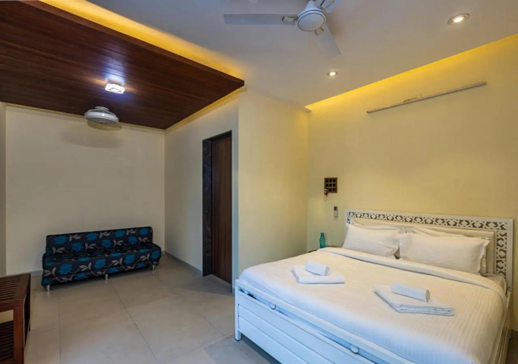SaffronStays Ebony