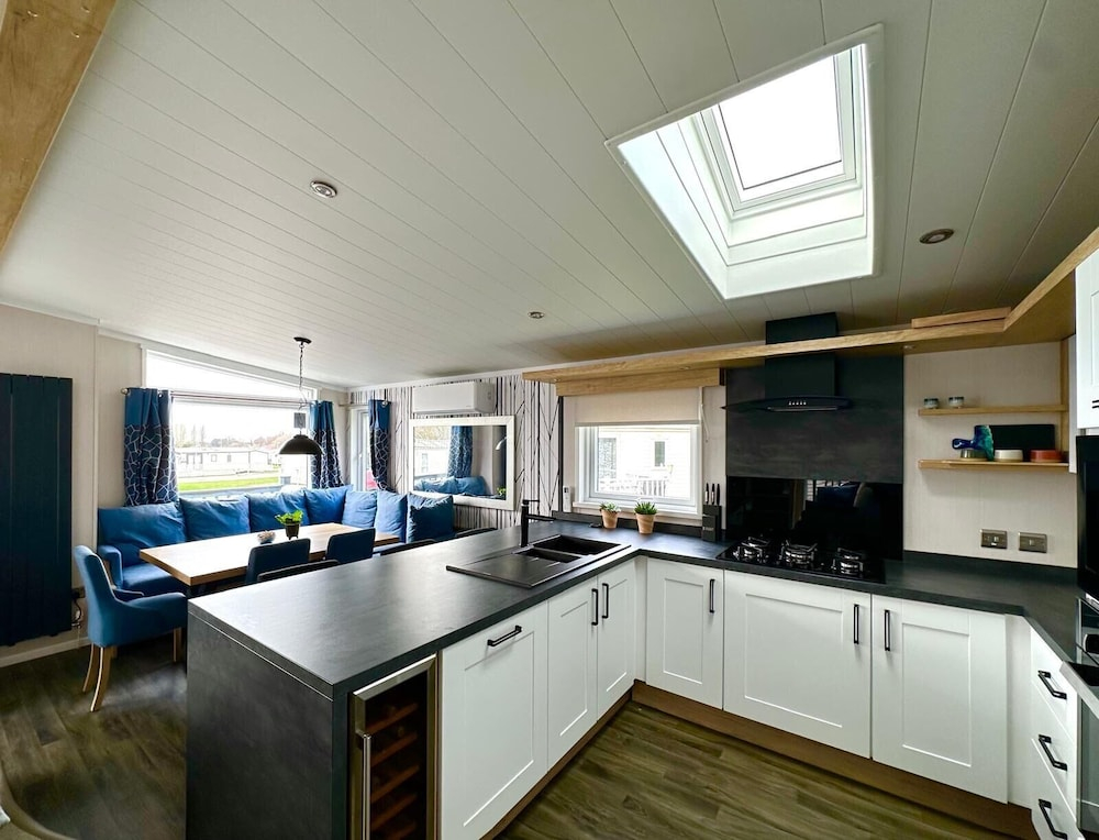 Tranquil 3 Bedroom Lodge Manor Park Hunstanton