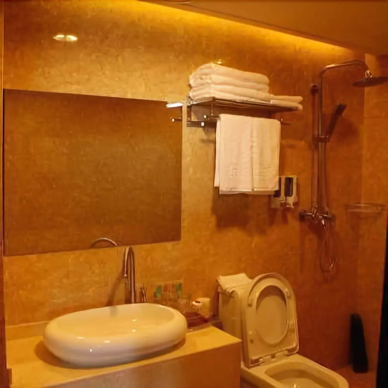 Kunlun International Business Hotel
