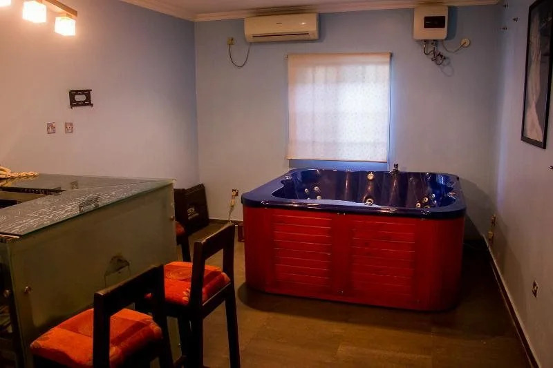 Precinct Comfort Services, Yaba
