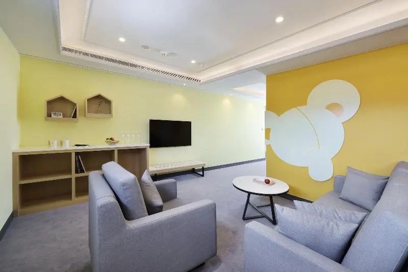 CHECK inn MAGI Kids Hotel