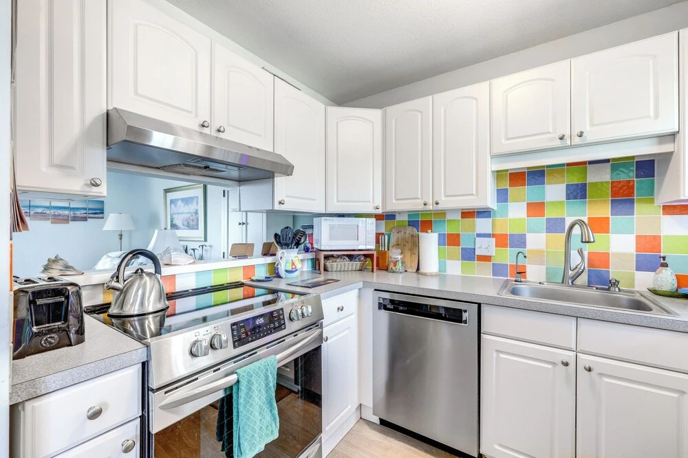 Fernandina Beach Vacation Rental: Steps to Beach!