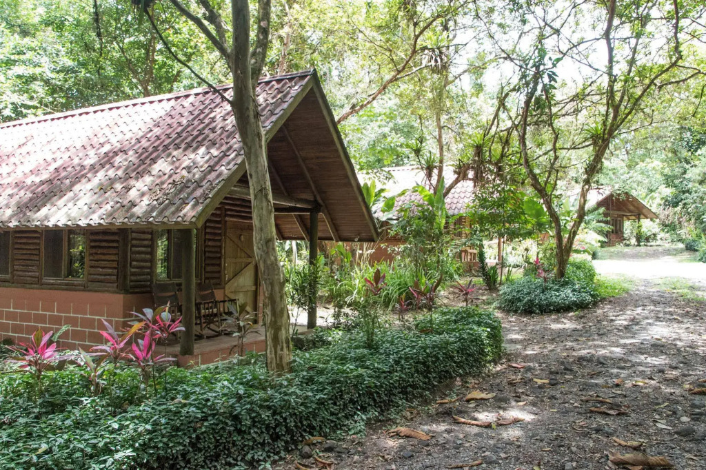 Arenal Oasis Eco Lodge & Wildlife Refuge