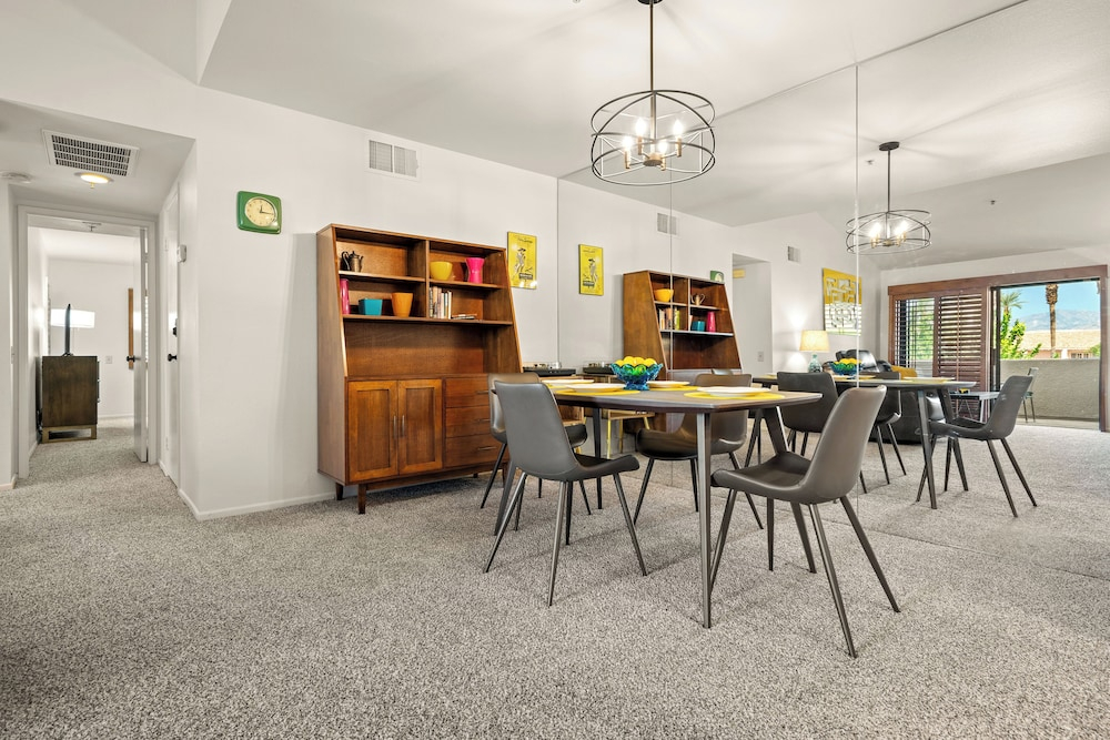 Plaza Villas 615