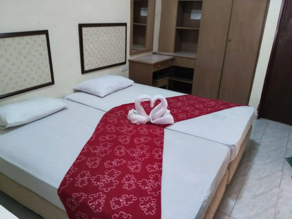 Teluk Batik Holiday Apartment