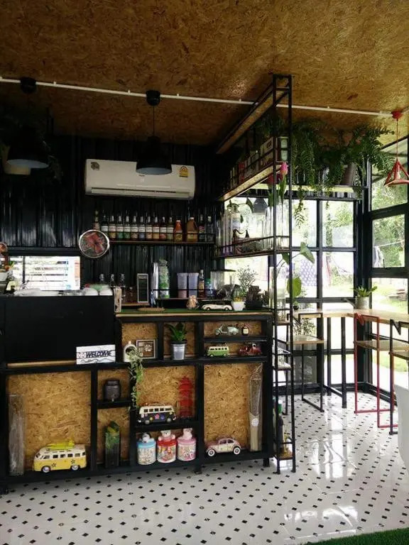 Smile Box Coffee & Resort