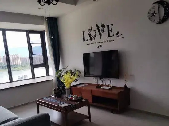 Linshan Yunlu Homestay (Xishuangbanna Jinghong Gaozhuang Xishuangjing Xingguang Night Market Branch)
