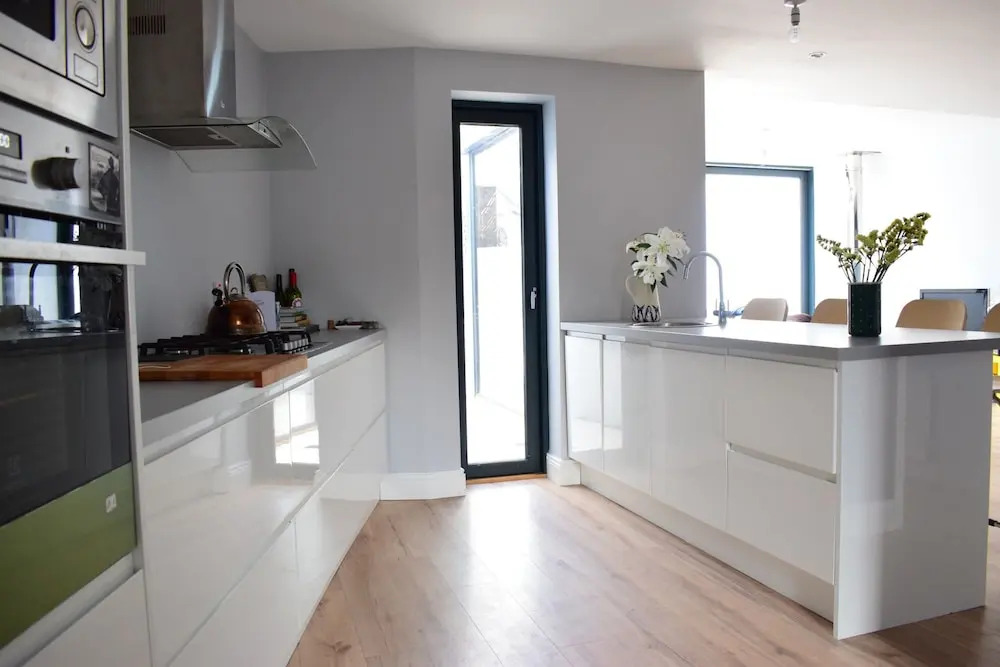2 Bedroom Modern Family Home