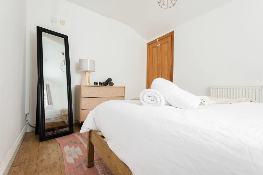 Wonderful Spacious 6 Bed Home in Heart of Bath