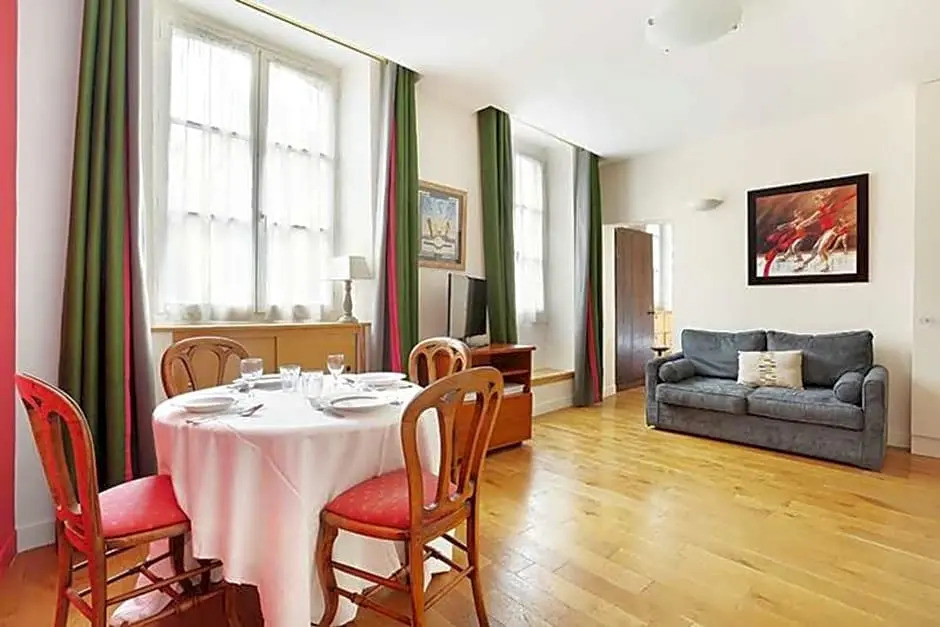 Residence central marais
