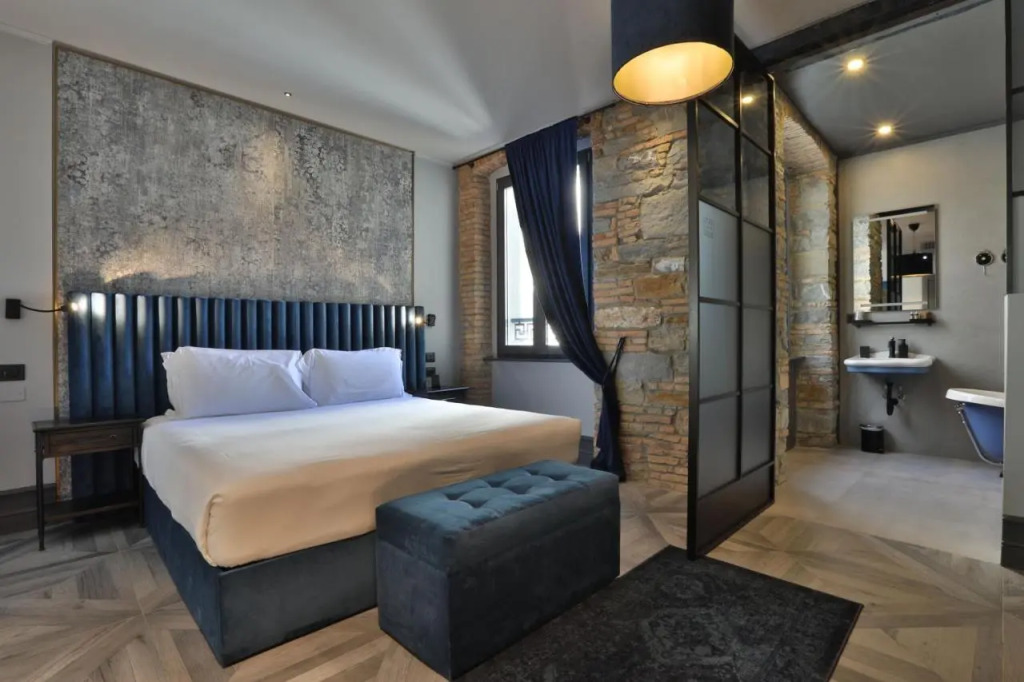 FORVM bijoux ROOMS