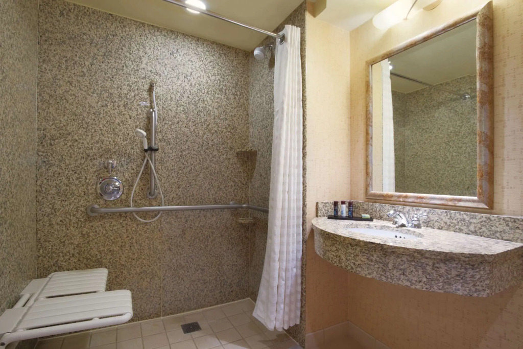 Embassy Suites by Hilton Norman Hotel & Conference Center