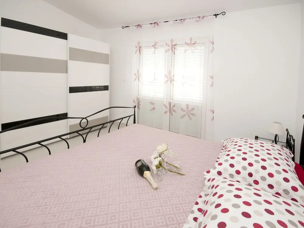 Apartment in Seget Donji With Terrace
