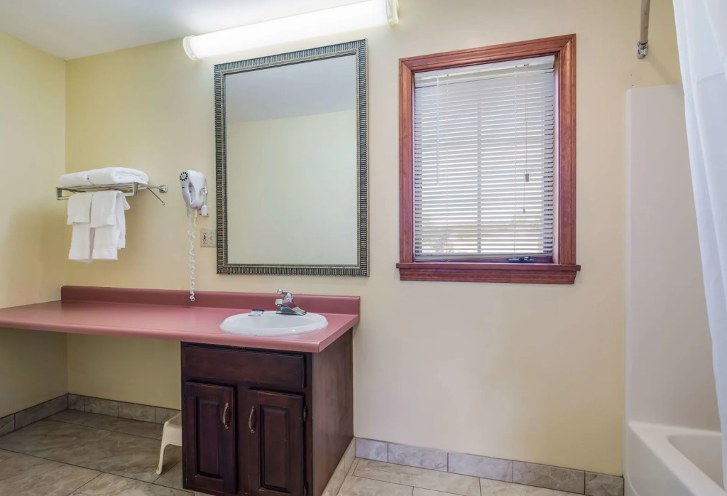 Americas Best Value Inn Scarborough Portland