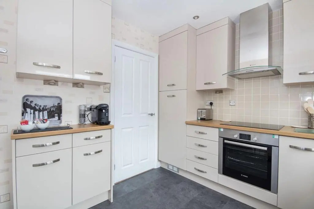 58 Moray Park