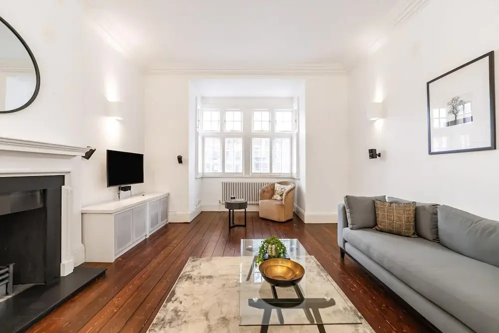 Elegant Two-level Kensington Apartment