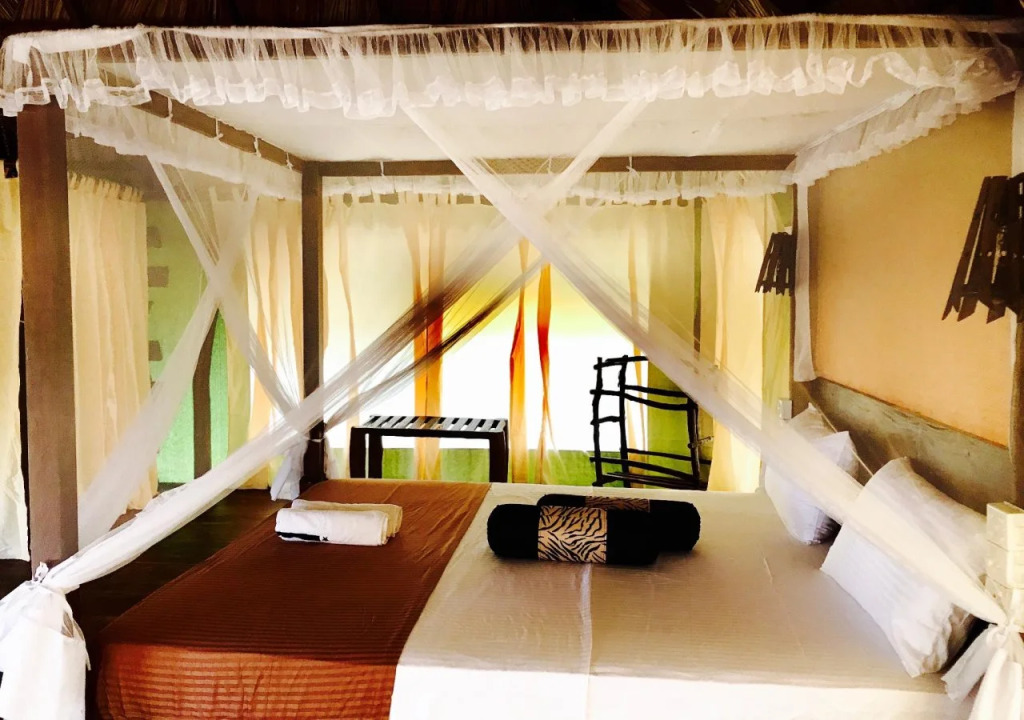Yala Lake View Cabanas