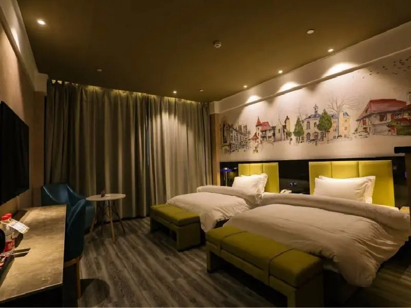 Metropoloxuchang Wenfeng Road Central Park Hote