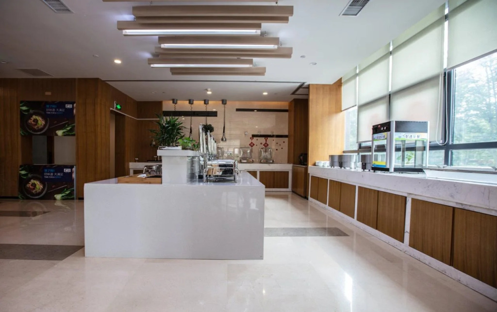 Holiday Inn Express Luoyang Xiyuan