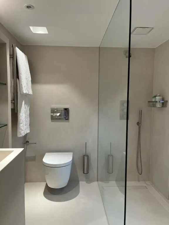 Luxury Suite in Cadogan Square III