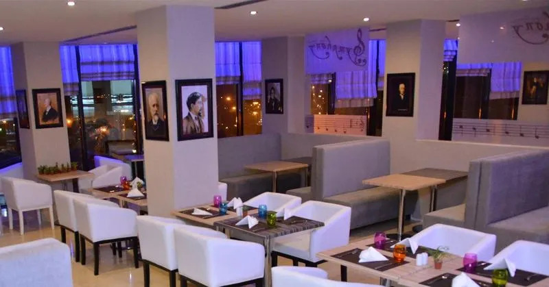 Golden Tulip Adef Oran