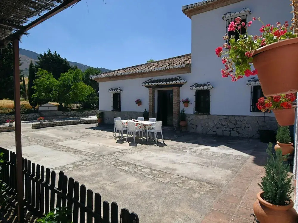 Luxurious Villa in Loja With Swimming Pool
